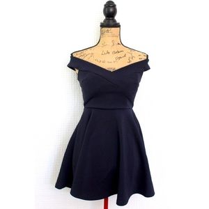 🌟2 for $30🌟 WINDSOR Cross over skater dress